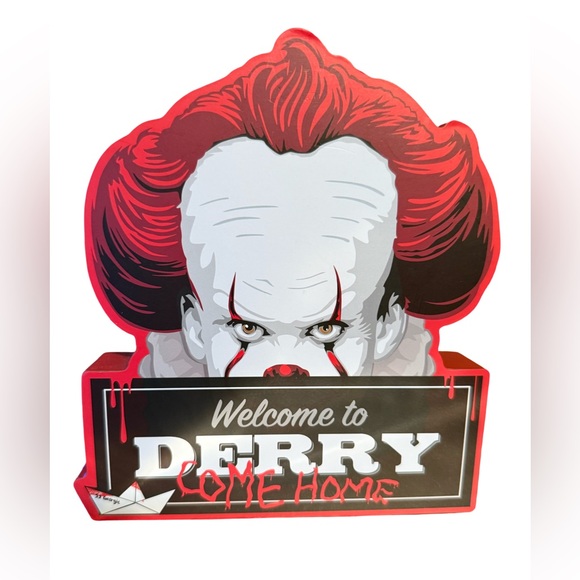 Pennywise IT Chapter 2 NWT Clown Halloween Mug & “Welcome to Derry” Plaque Set - Picture 3 of 7